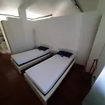 Volta 8 شقة