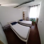 Volta 8 *
